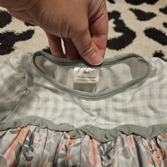 Girls summer outfit. 3yrs - Picture 2 of 2